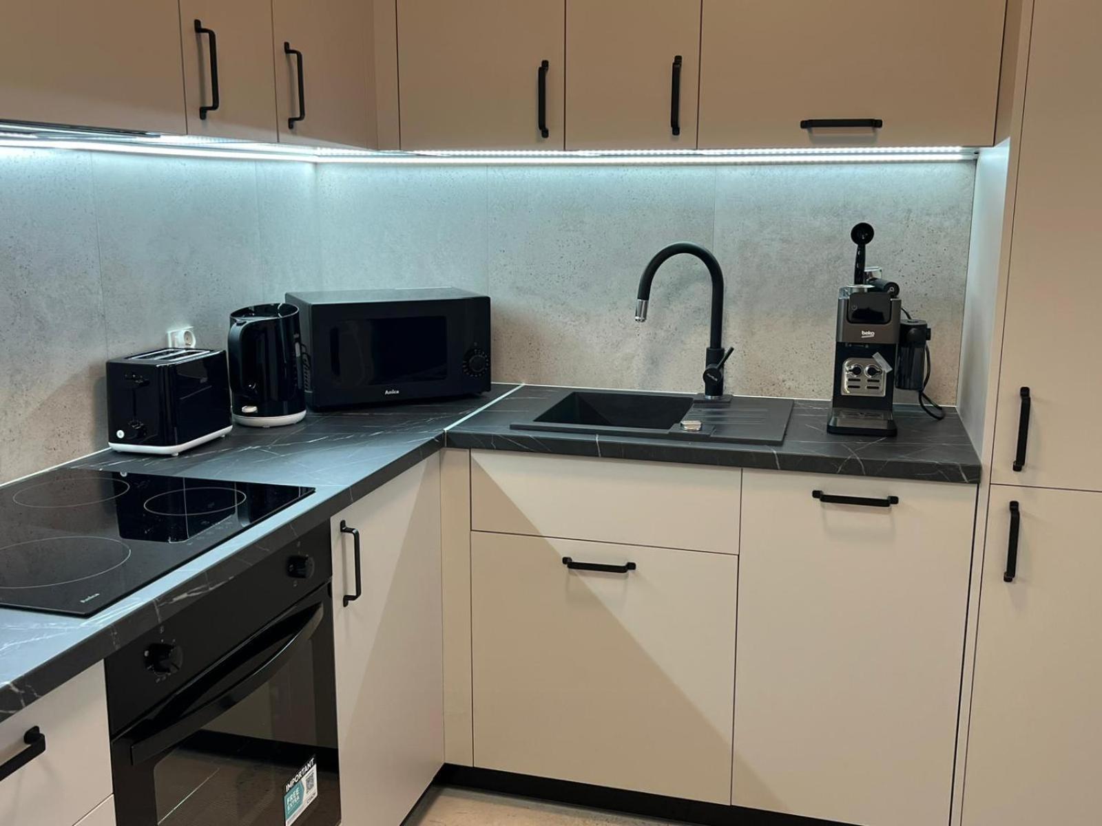 Apartment Brzeziny By Stay&rest - Szybki Dojazd I Parking